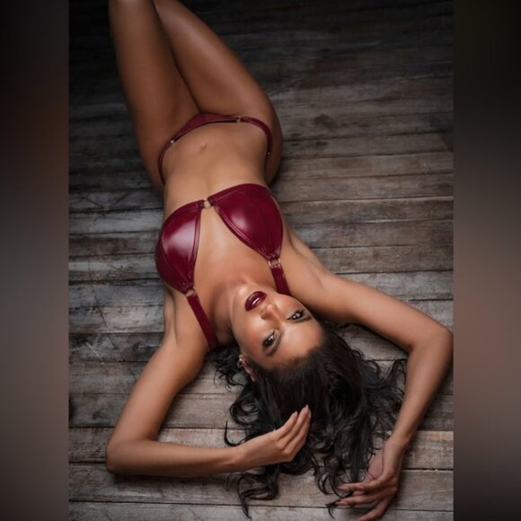 2pc Wine Vinyl Set - Picture 1 of 3